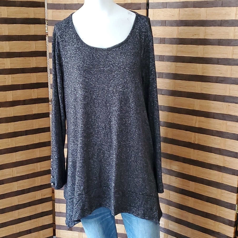 Accent grey Stretch top